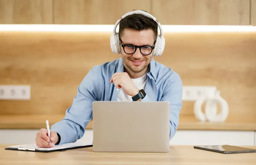 Khám phá các chiến lược học trực tuyến