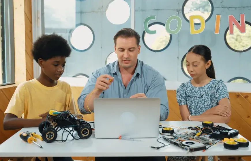 Sự trỗi dậy của các nền tảng học tập trực tuyến